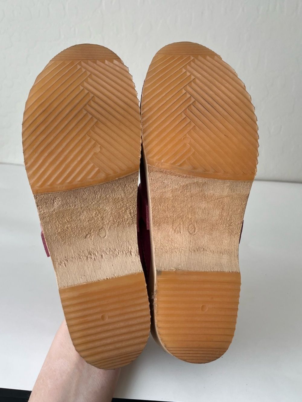 Cape Clog Starburst Colorful Silver Pink Suede European Clogs Size EU 40 US 9 - Picture 6 of 7